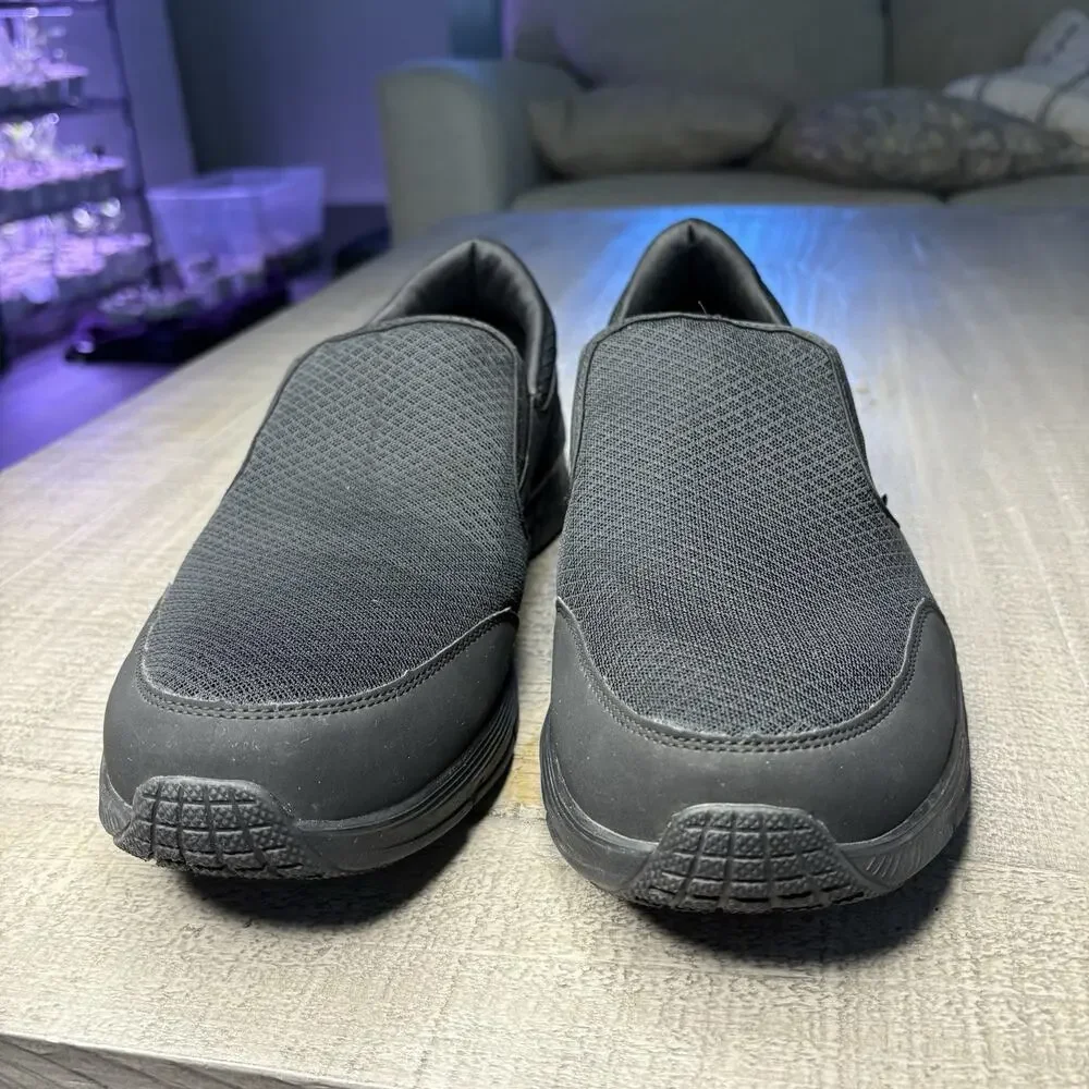 Skechers Men's Size 13 Equalizer 4.0 Persisting Walking Shoes Black Slip On
